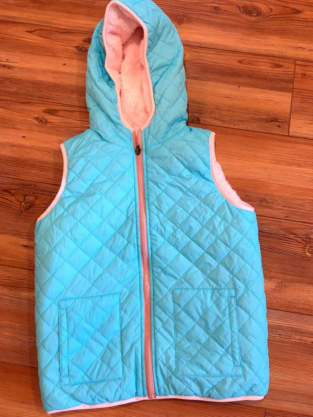 NWOT Girls Quilted Hooded Vest in Aqua with Pink Lining
